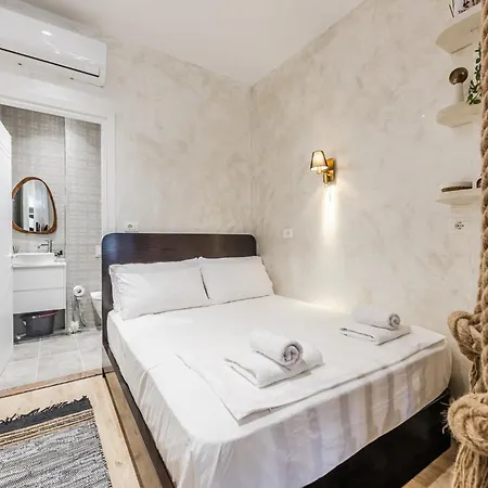 Apartment Luvra At Santorini Dhermi